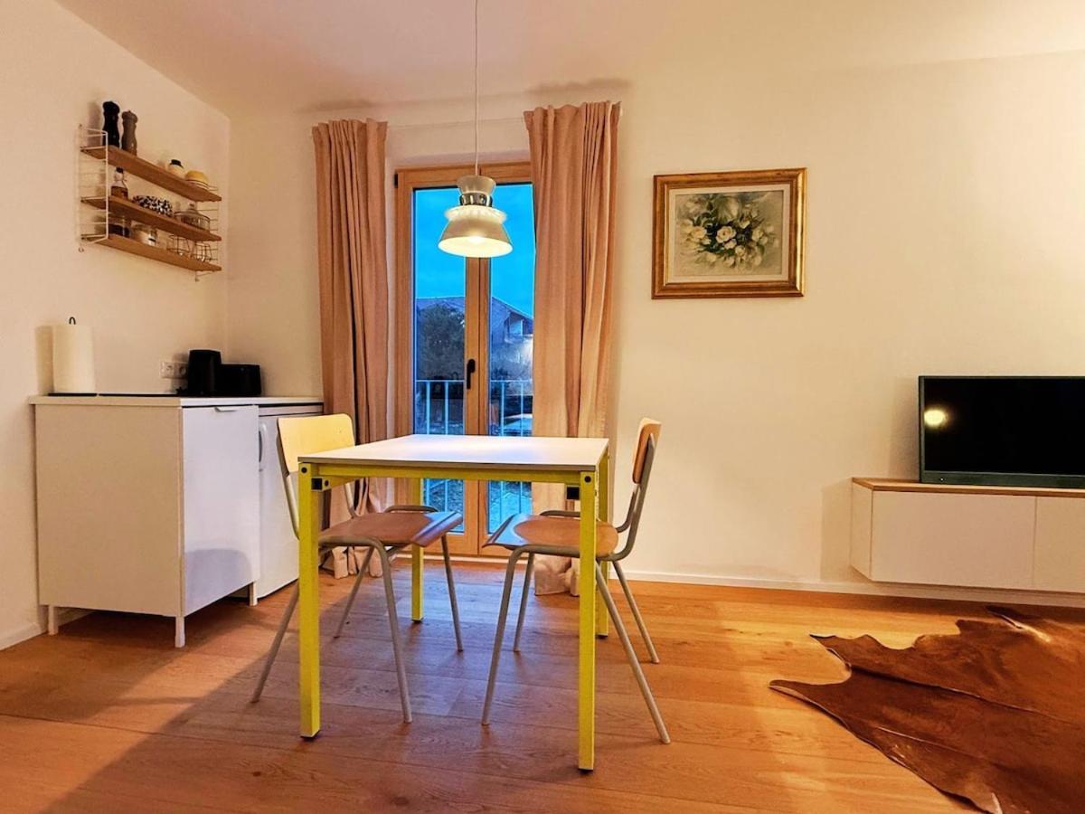 Charmantes - Fuer 2-4 Personen - Modern, Ruhig, Parkplatz Passau